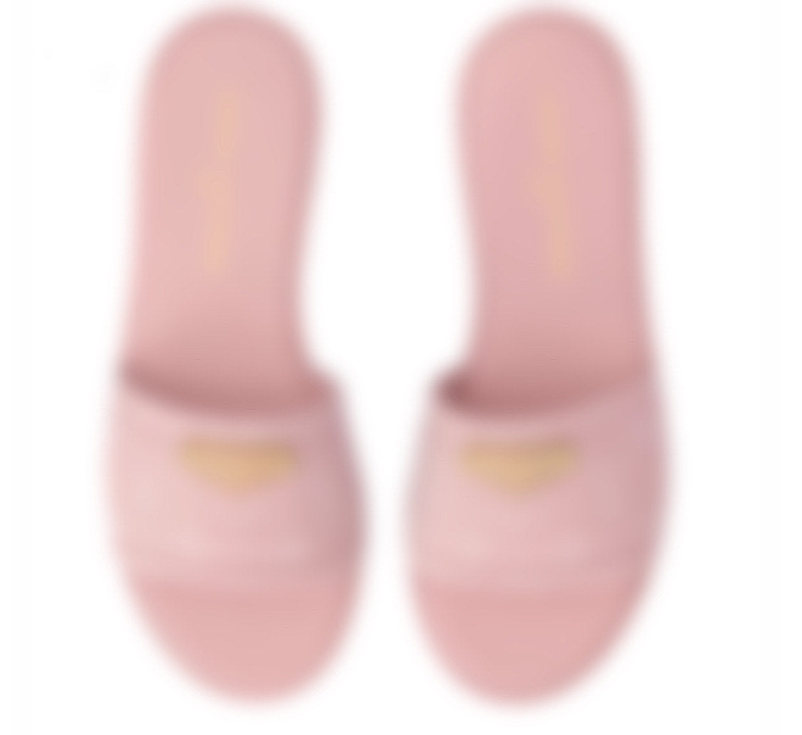 Lv Sandals